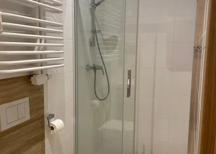 Przystanek - Ul Komuny Paryskiej 3 Apartament *