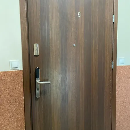 Lägenhet Przystanek - Ul Komuny Paryskiej 3 *